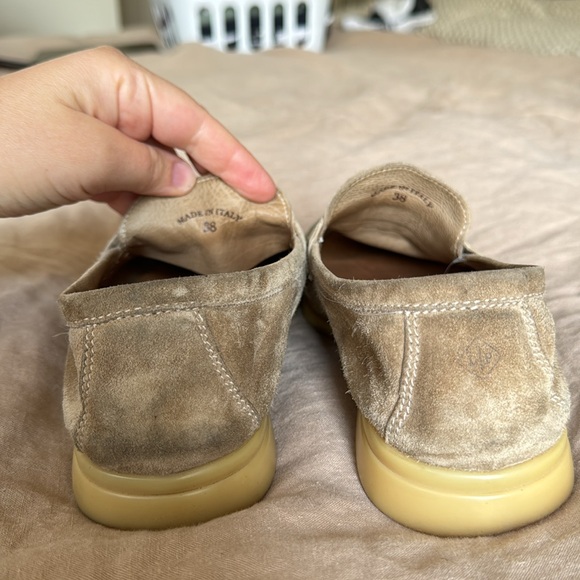 Loro Piana Summer Walk in Sandstone, 38 - Picture 5 of 6